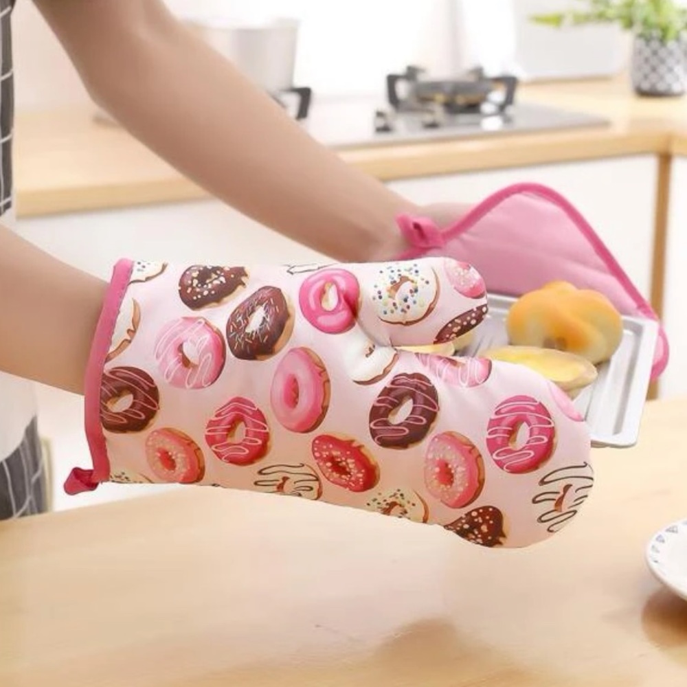 Donut oven mitt set